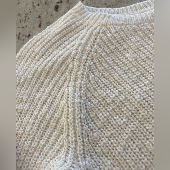 Gorgeous Off-White or Cream Sweater, Detailing, Cotton, Crewneck - Picture 6 of 9
